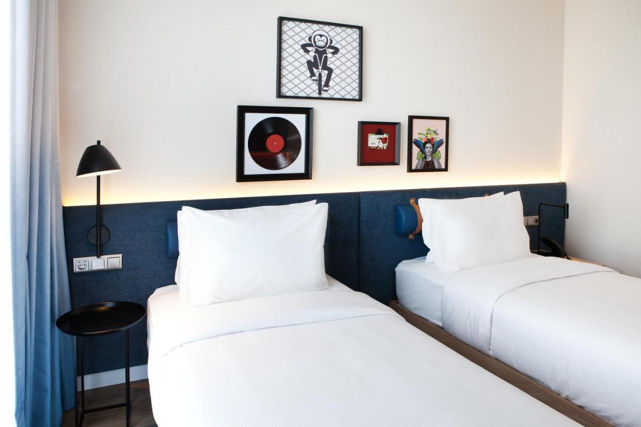 Отель Hampton By Hilton Регенсбург Экстерьер фото