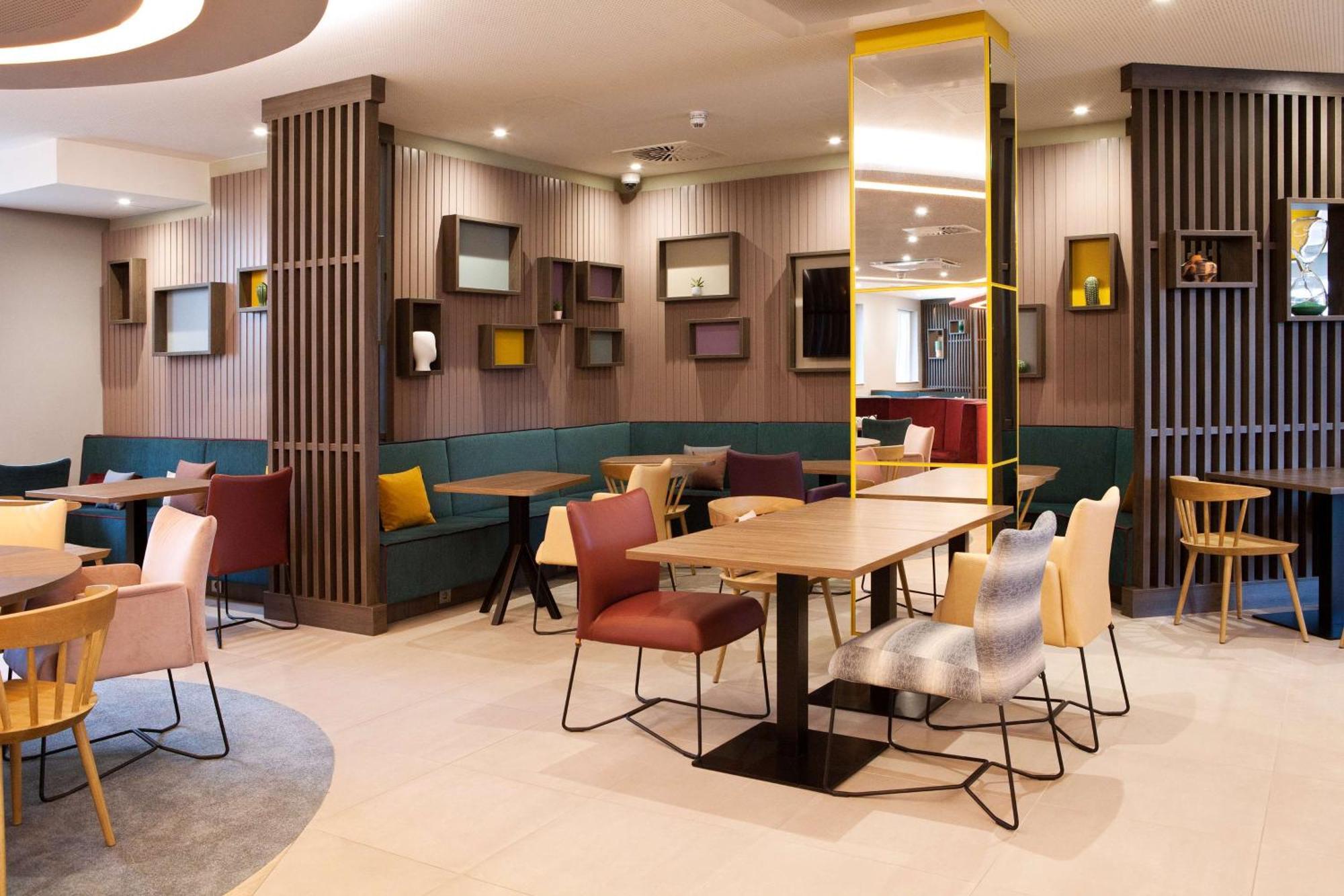 Отель Hampton By Hilton Регенсбург Экстерьер фото